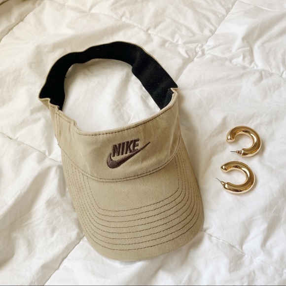 Nike Accessories - 🔥 SOLD SOLD SOLD 🔥 Vintage Nike Visor